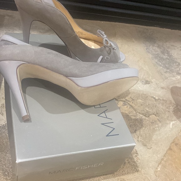 Mark Fisher grey textile suede platform peep toe shoes size 8.. - Picture 3 of 4